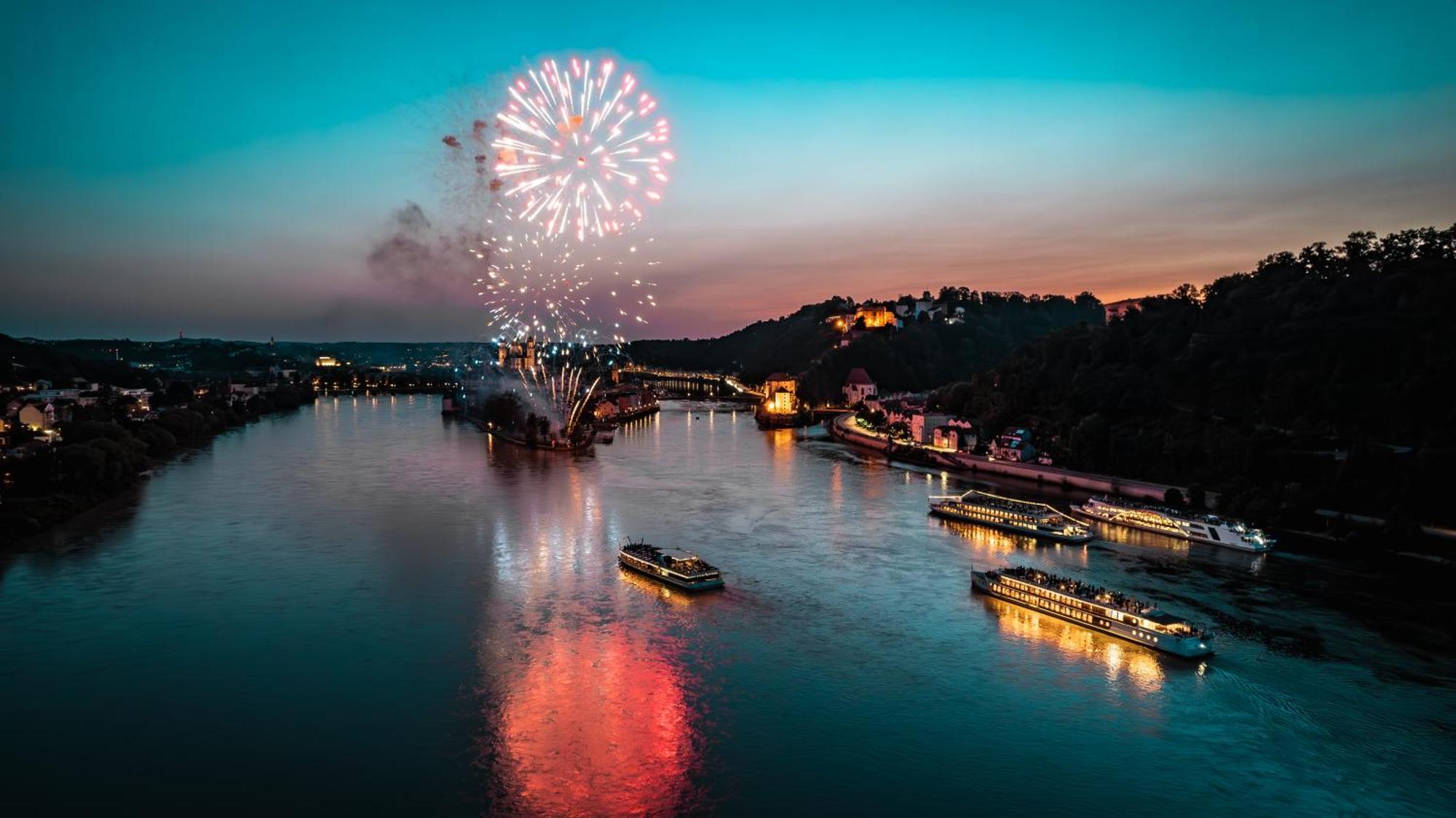 Apartment Passau A - Parken, Stilvoll, Modern & Cozy Im Zentrum Von พัสเซา ภายนอก รูปภาพ